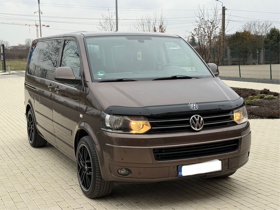 Volksvagen T6 Multivan 2011 2.0 D Automat