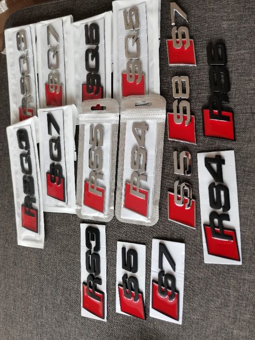 Емблема Ауди AUDI S8 RS4 S6 RS7 S4 S5 RS5 SQ7 SQ5