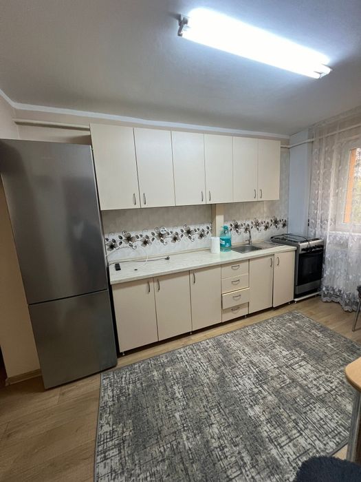 Apartament cu 2 camere de inchiriat