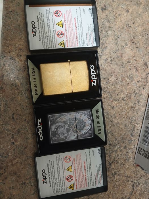 Bricheta Zippo nouă