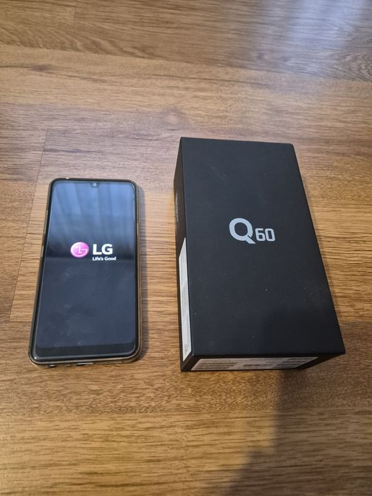 Смартфон LG Q60 + карта памет 128GB, кейсове и протектори