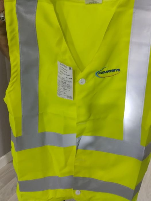 Продам спец одежду и обувь