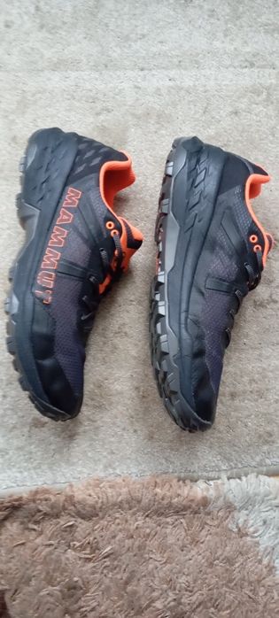 Pantofi Mammut la jumate preț