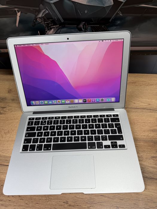 MacBook Air, core i5 , ssd 256 в отличном состоянии
