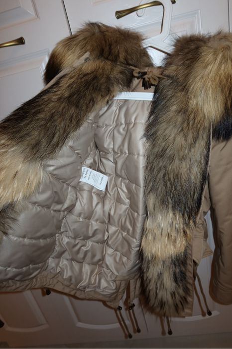 Налична дамска парка/дамско палто с естествен косъм ХС размер