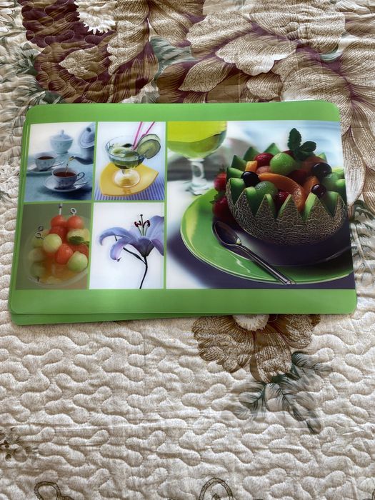 Продам сервировочные коврики.