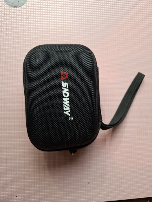 Vând telemetru 3-600m