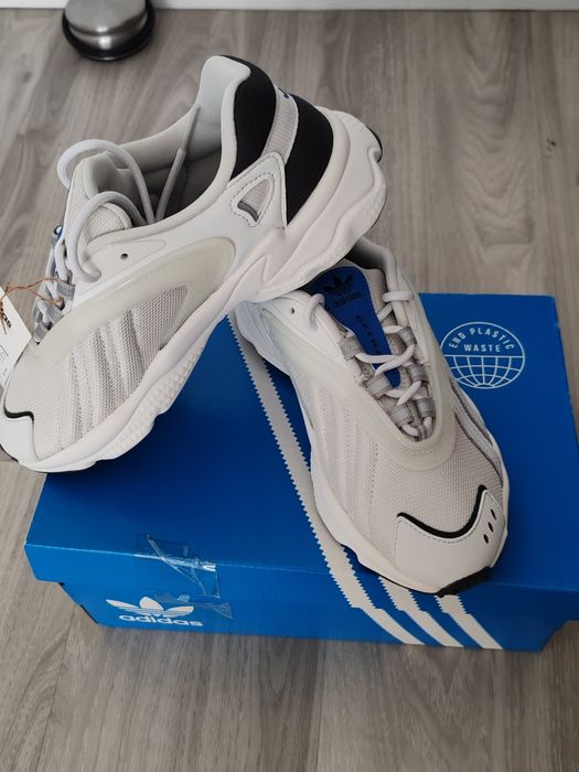Adidași ADIDAS OZTRAL 37,5
