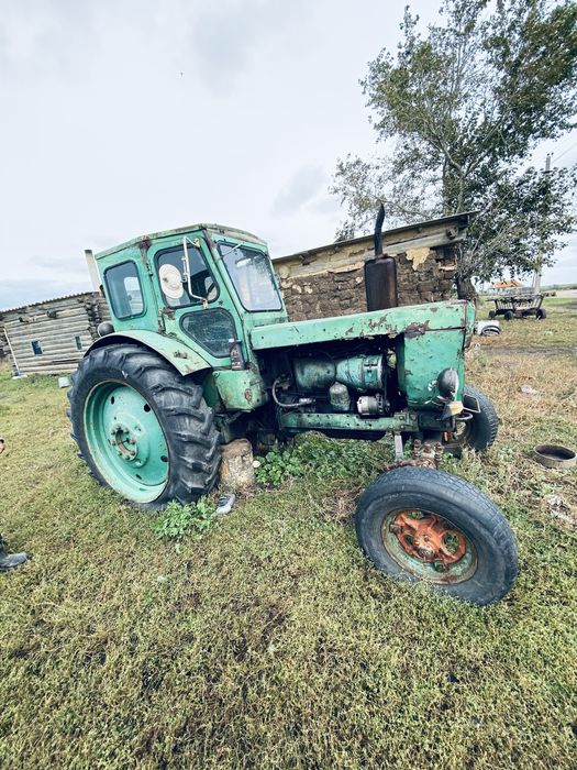 Продам трактор т40 не на ходу