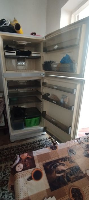 Холодильниклар сотилади