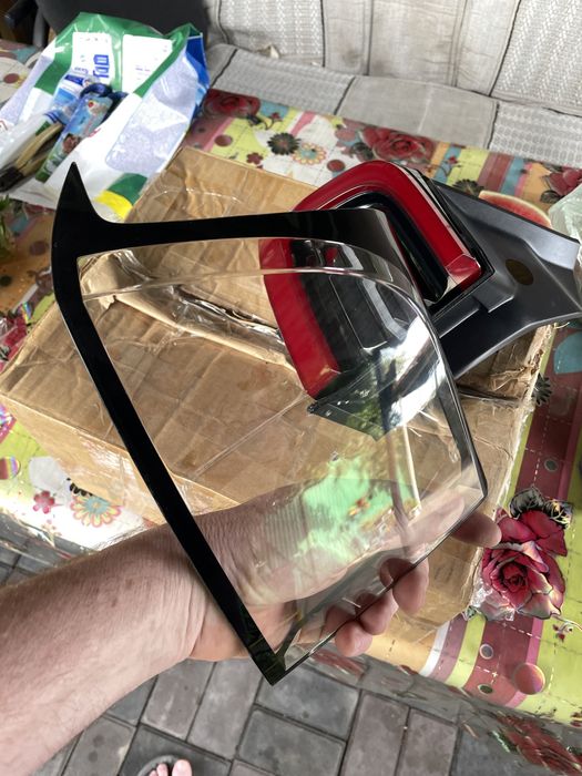 Задний левый плафон Тесла модель 3