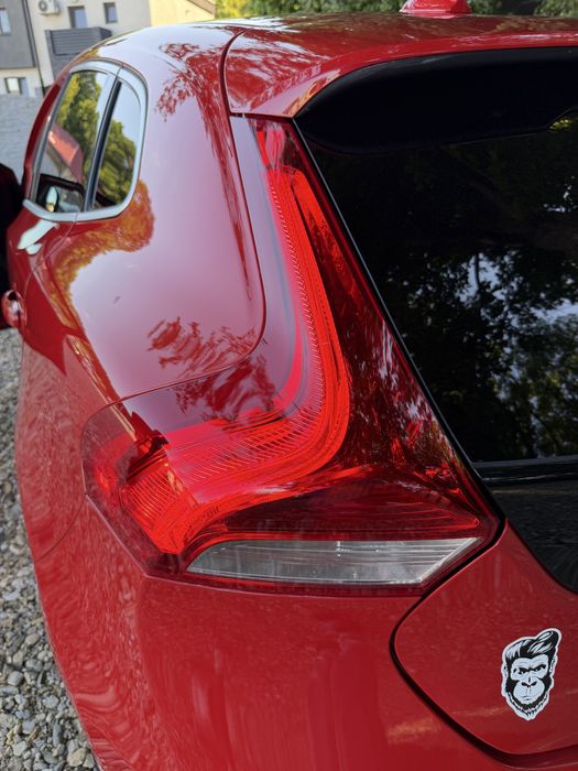 Volvo V40 R Design