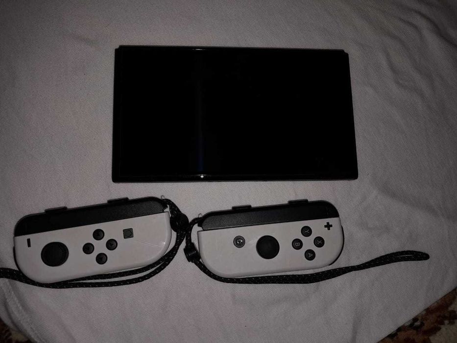 Нинтендо свитч Срочно Продам