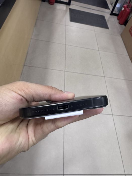 Iphone 16 pro max 256 qora