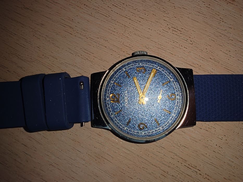 Победа NOS /нов/ съветски механичем часовник, с ръчно навиване.