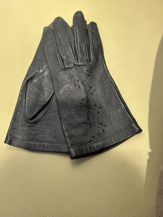 Кожаные женские перчатки