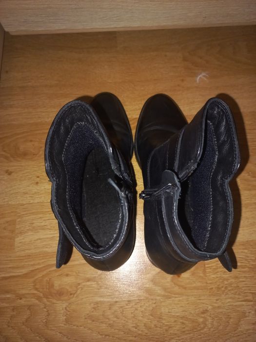 Botine elegante din piele naturala cu căptușeală noi