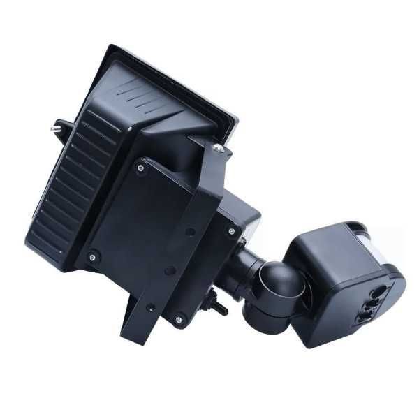 ПРОМО!! 2 броя Качествен LED Прожектор с фотоклетка и Соларен панел