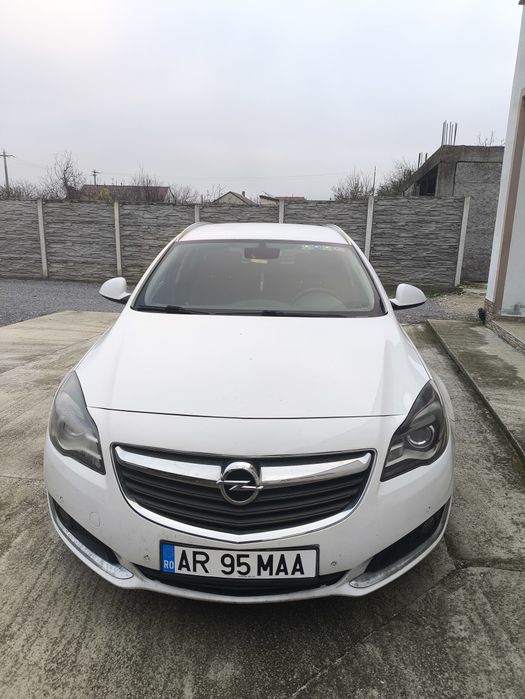 Opel insignia automată