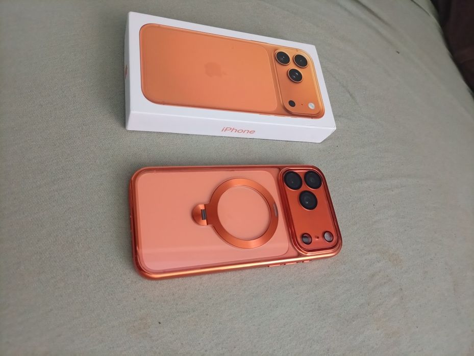 iPhone 17 pro max contrafăcut