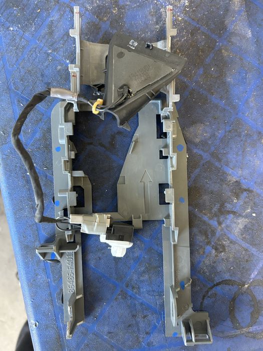 Камера за тойота ц-хр(toyota c-hr)