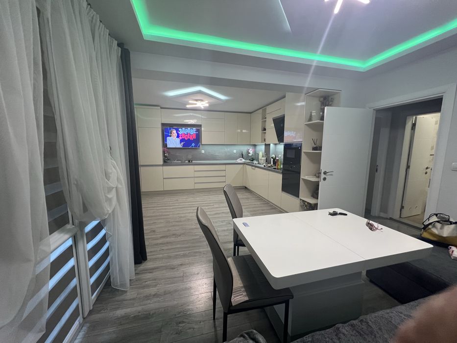 Дава се под наем Двустаен апартамент в Варна, Планова промишлена зона - 70 кв.м за 690 € - Снимка #1