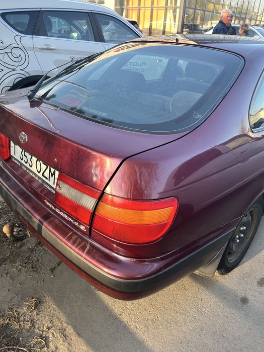Продам машину Toyota Carina E