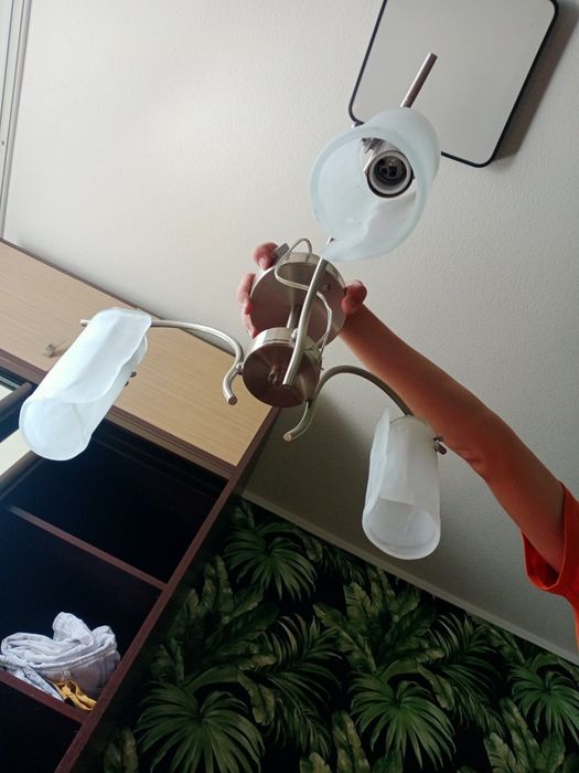 Продам люстру, производство Россия