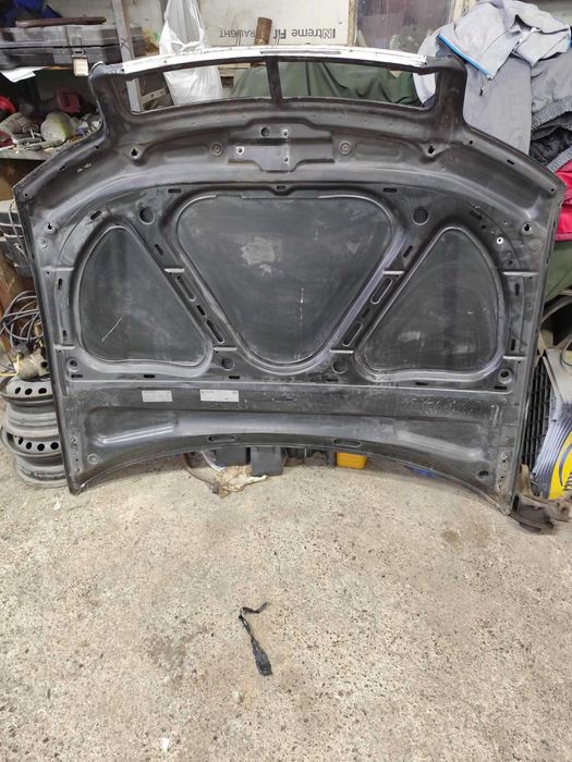 Капак за кола: Audi A4 B6 2003година