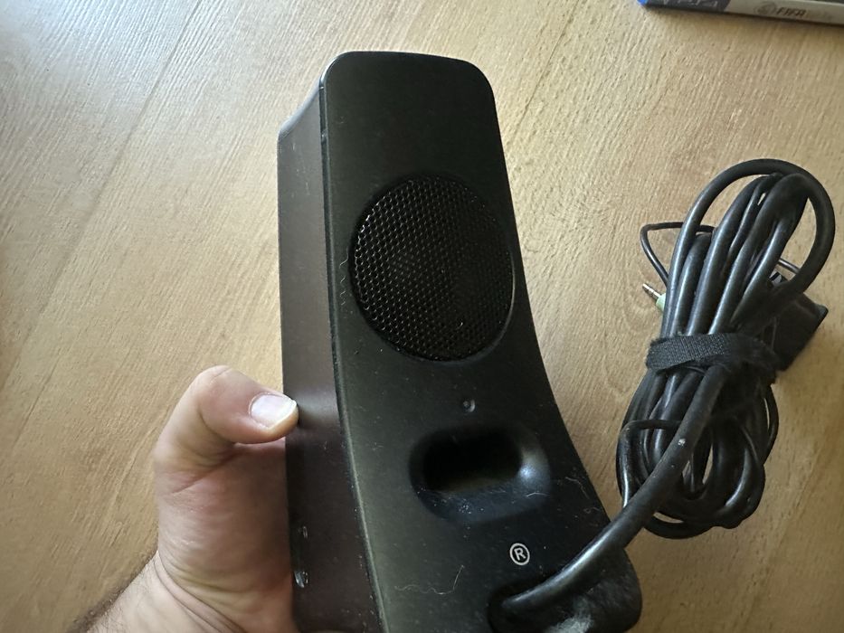 PS4 Pro 1 tb SSD + Logitech audio