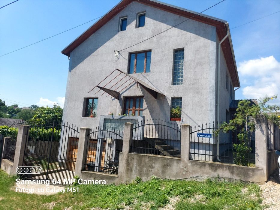 Casă de vânzare com. Faraoani