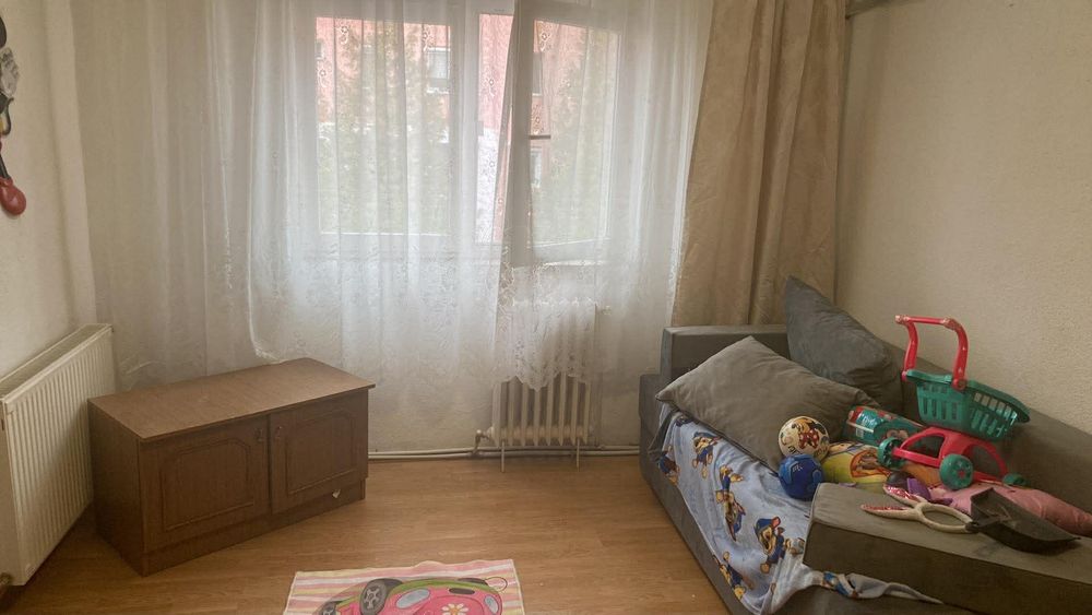 De vanzare apartament cu 2 camere in Micro 7
