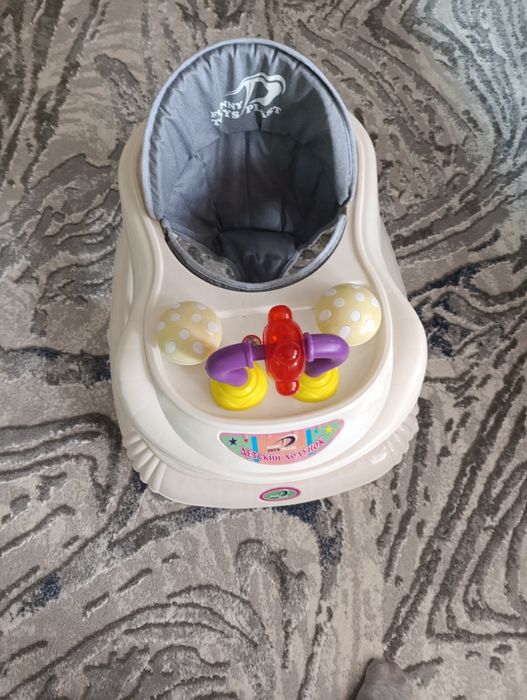 Продаются детские ходули состояние новые .