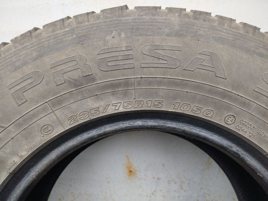 Продам шины на 15.