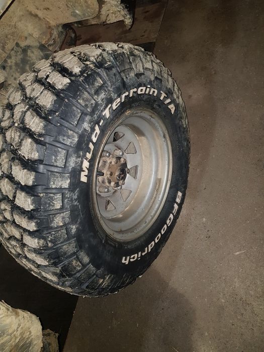 Dezmembrez sau vand mitsubishi pajero motor 2.5