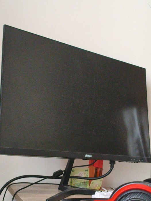 Vând monitor funcțional