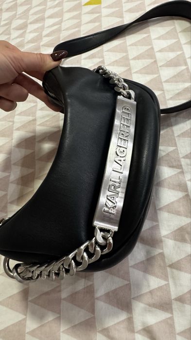 Karl Lagerfeld чанта