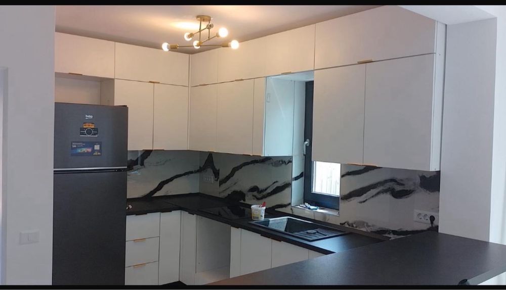 Execut si asamblez mobila pe comanda