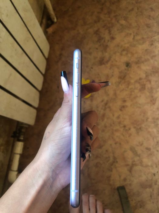 iPhone 11 с гарантией