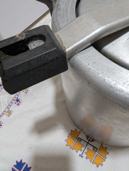 Oală sub presiune aluminiu masiv, vintage, extrem de rezistent