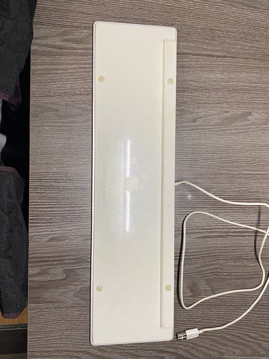 Клавиатура Apple