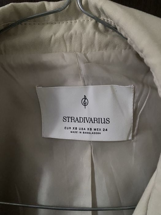 Тренчкот Stradivarius