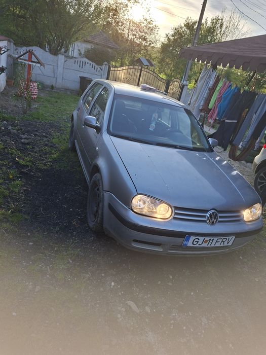 De vinzare Volkswagen golf