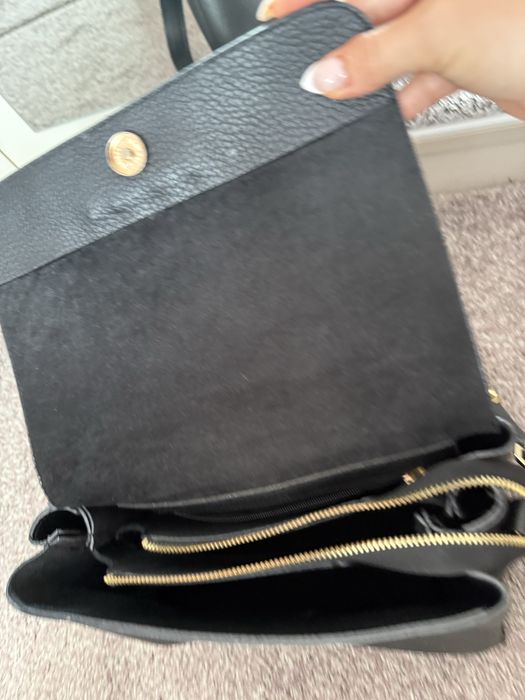 Чанта Louis Vuitton и Чанта VALENTINO