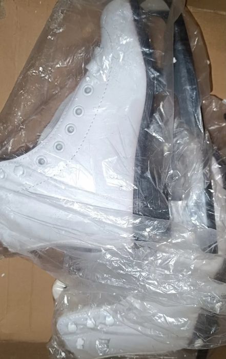 Коньки в продаже. Если хотите, берите.