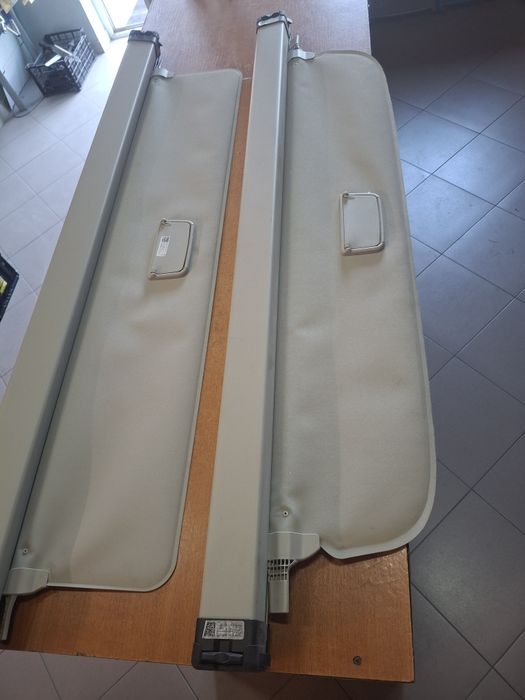 Rulou polița portbagaj Volvo V60 2019>>
