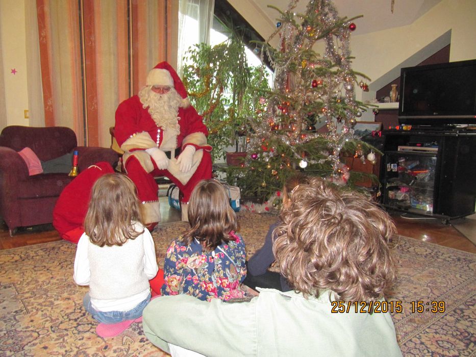 Дядо Коледа покани у дома София