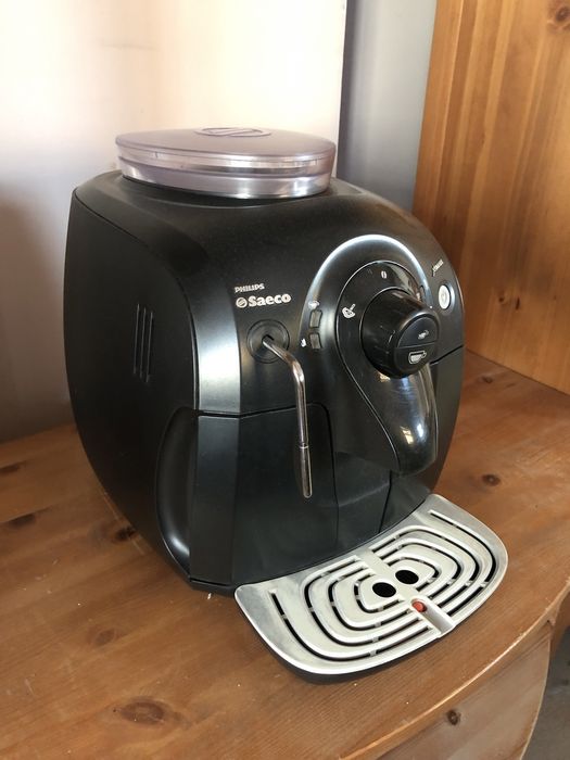 aparat de cafea espressor automat Philips Saeco