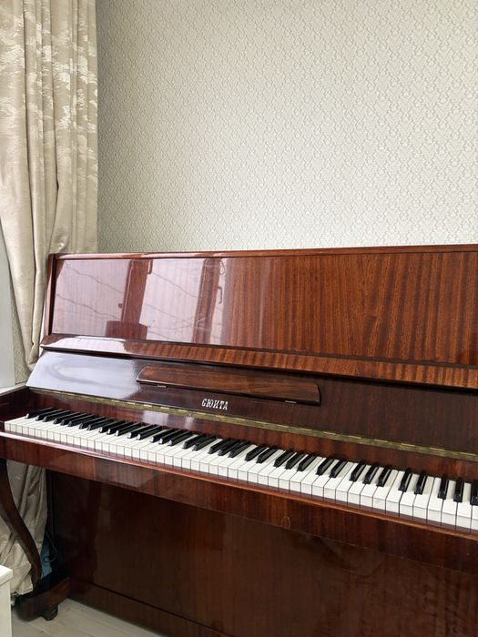 Продам пианино «Сюита»