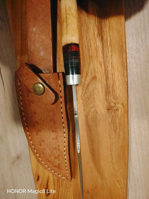 Нож от дамаска стомана